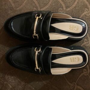 Women size 10 leather mules